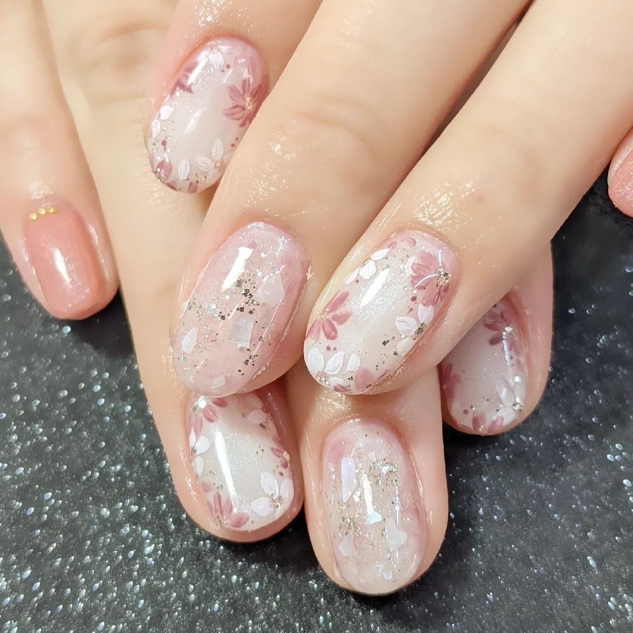 春/フラワー/ホワイト/ピンク/ジェルネイル