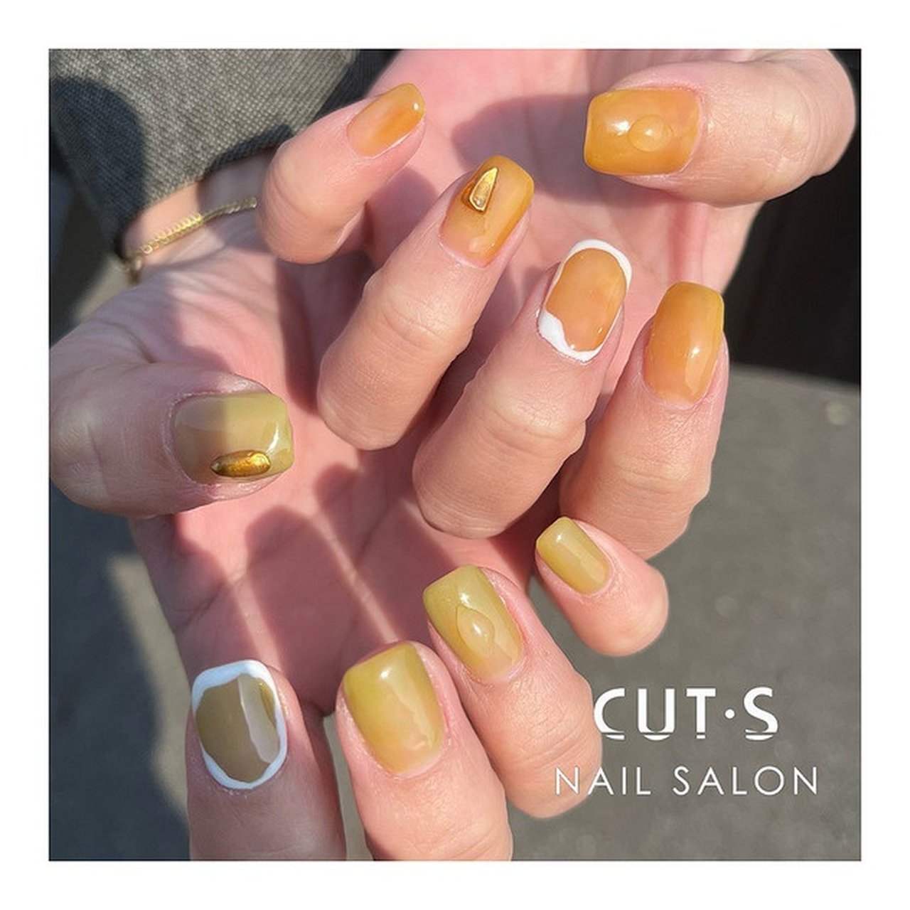 春 ハンド ミディアム イエロー ジェルネイル Cut S Nail Salonのネイルデザイン No ネイルブック