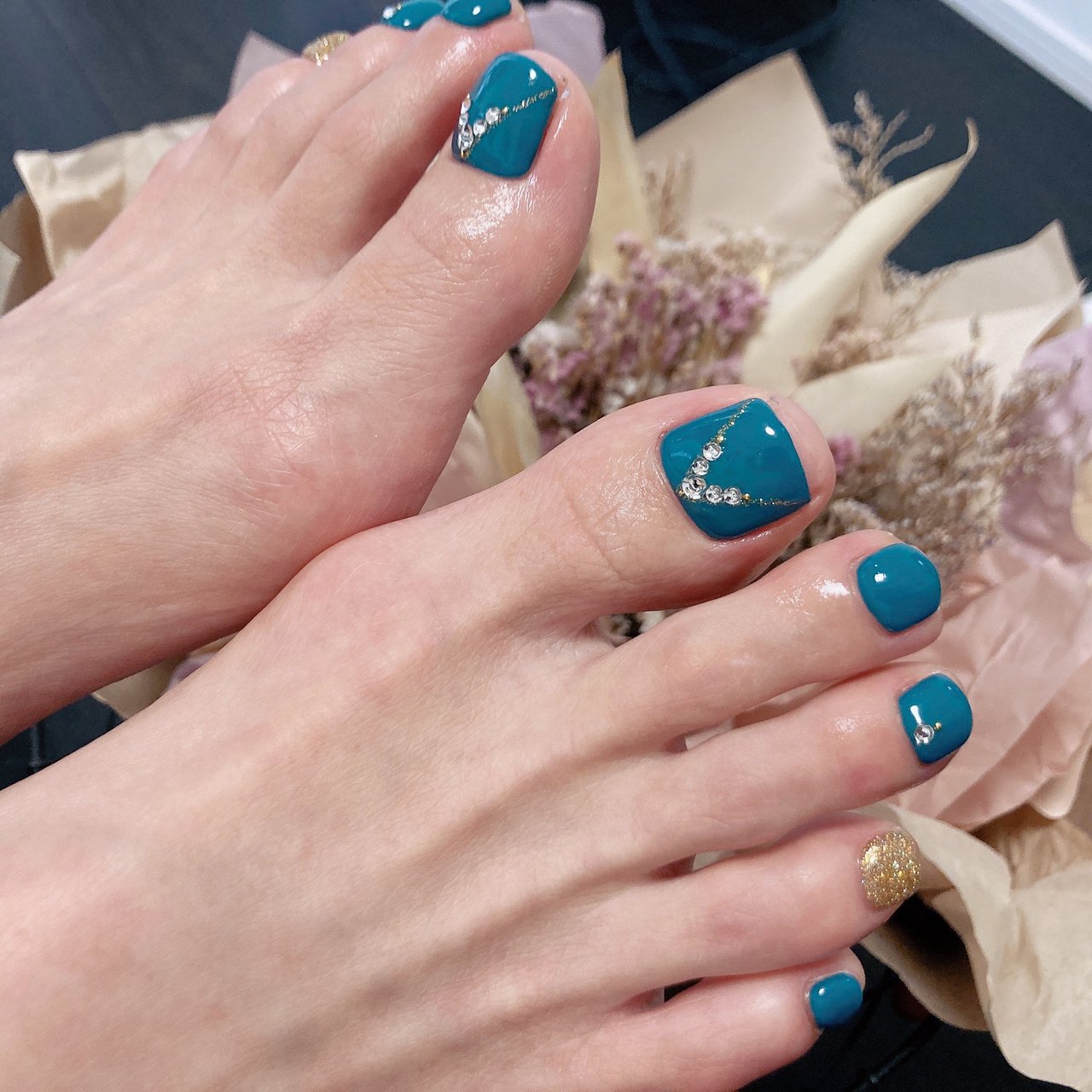 オールシーズン 女子会 フット シンプル ビジュー Kmk のネイルデザイン No ネイルブック