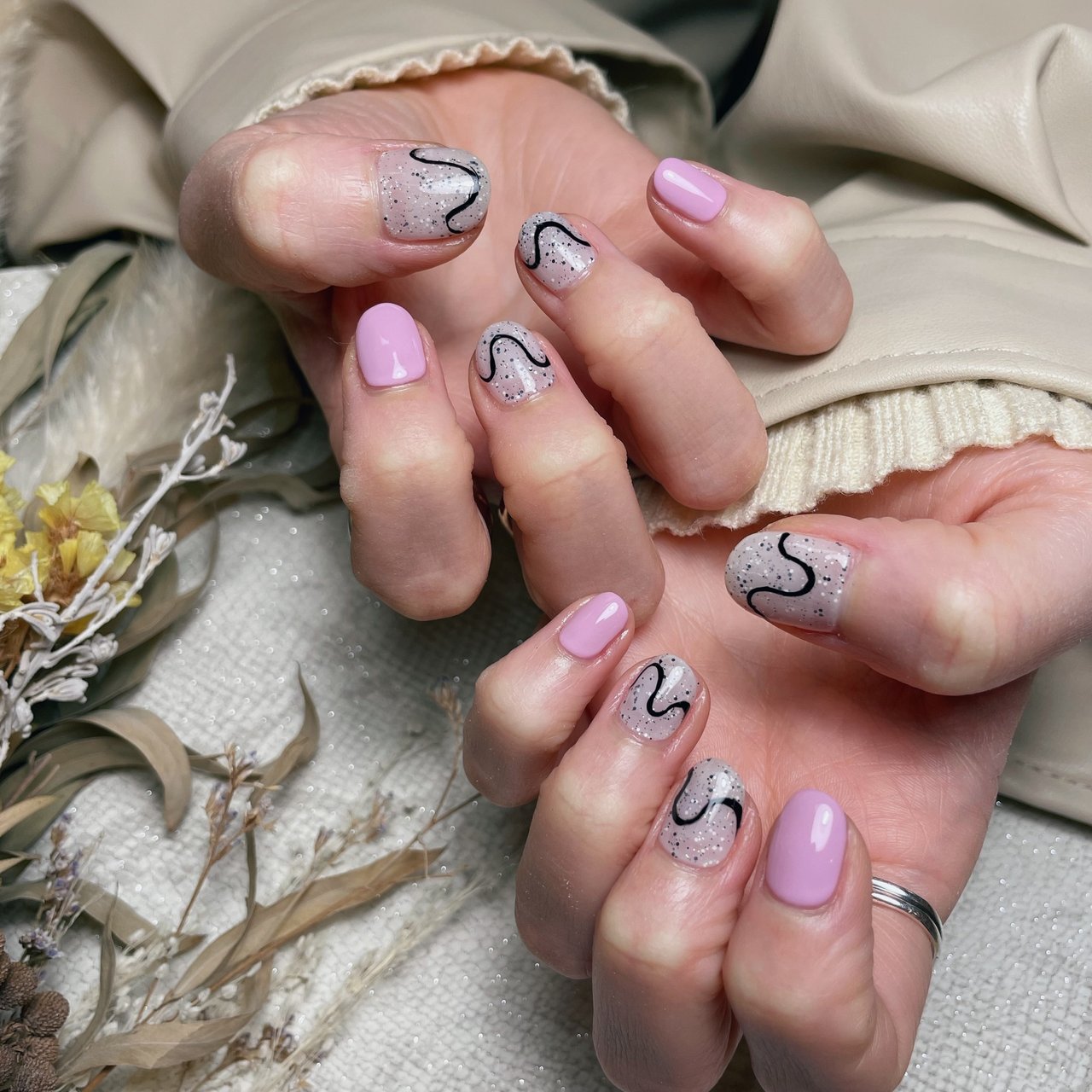 石巻𝑁𝑎𝑖𝑙 𝑠𝑎𝑙𝑜𝑛 𝐿𝑢𝑐𝑖𝑎のネイルデザイン No ネイルブック