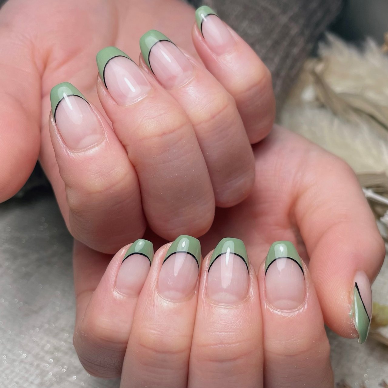 石巻𝑁𝑎𝑖𝑙 𝑠𝑎𝑙𝑜𝑛 𝐿𝑢𝑐𝑖𝑎のネイルデザイン No ネイルブック