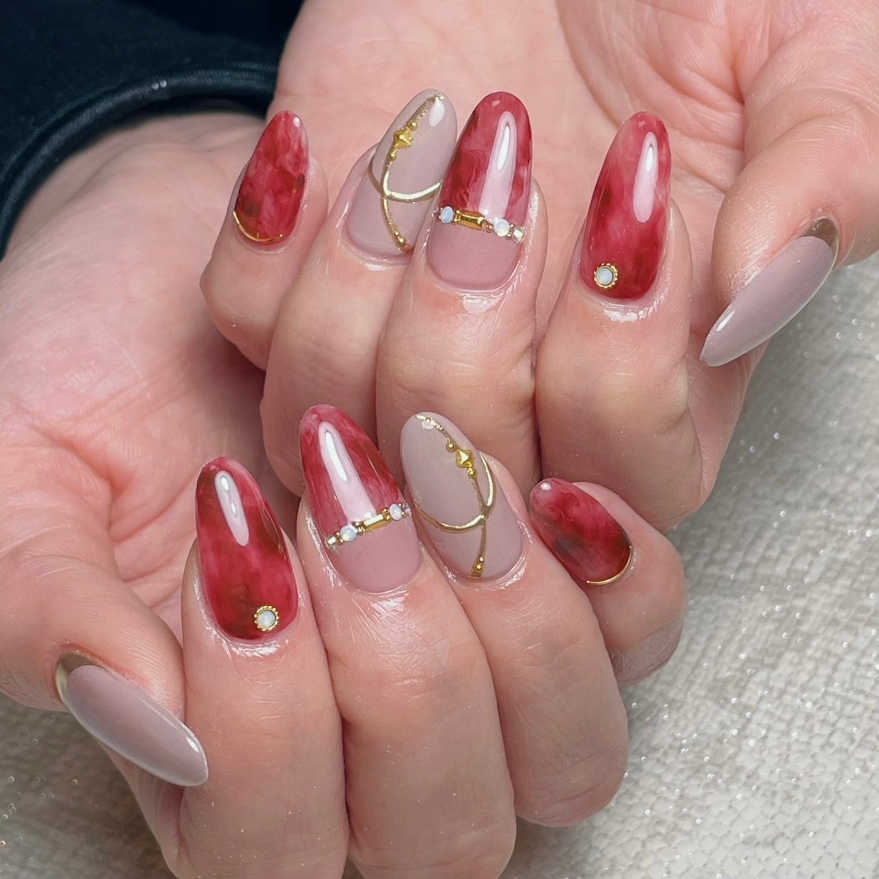 石巻𝑁𝑎𝑖𝑙 𝑠𝑎𝑙𝑜𝑛 𝐿𝑢𝑐𝑖𝑎のネイルデザイン No ネイルブック