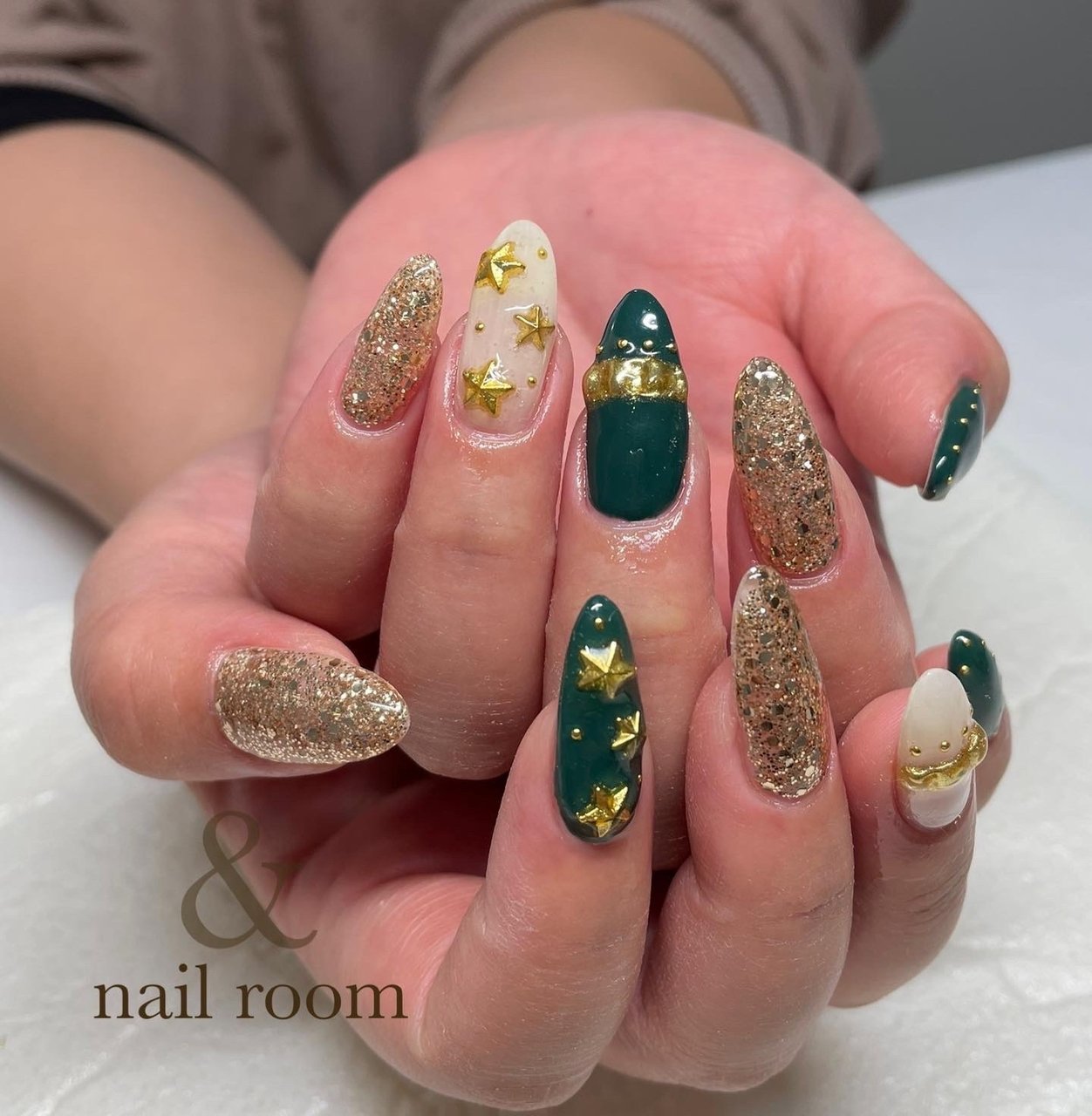 オールシーズン 卒業式 入学式 パーティー ハンド Nailroom のネイルデザイン No ネイルブック