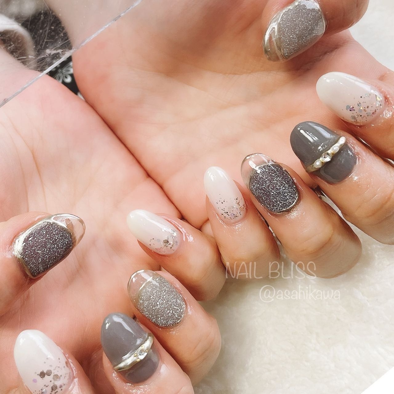 ハンド ワンカラー マグネット お客様 Nail Bliss Private Room のネイルデザイン No ネイルブック