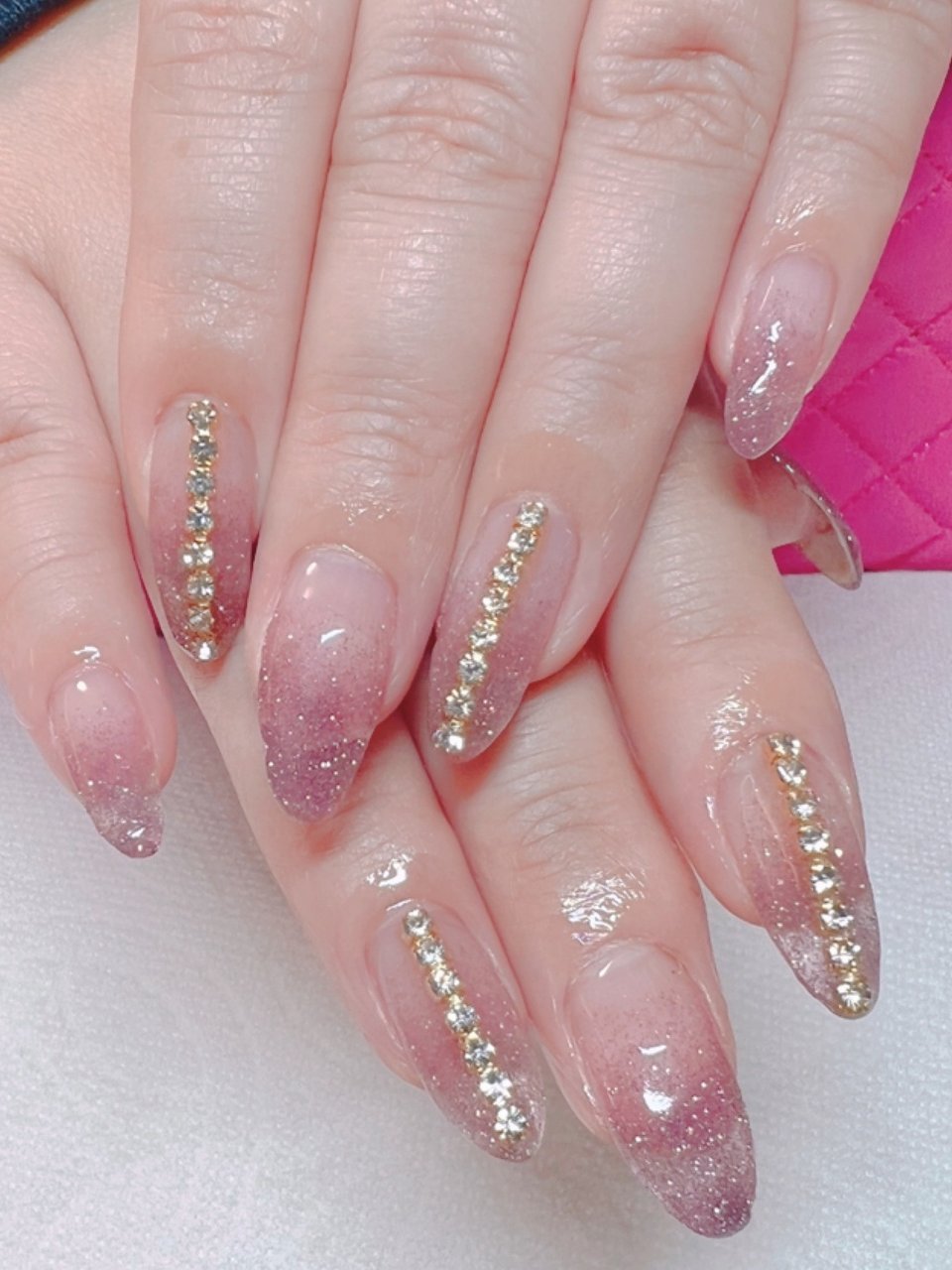 ハンド シンプル ビジュー ラメ ミディアム Kumakuma のネイルデザイン No ネイルブック