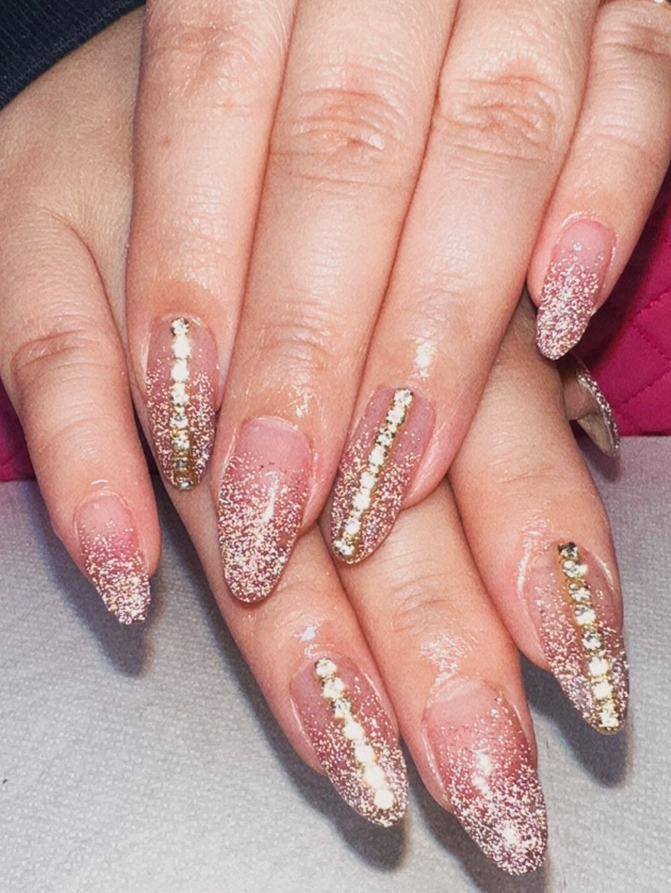 ハンド/シンプル/ビジュー/ラメ/ミディアム - kumakuma_101614のネイル