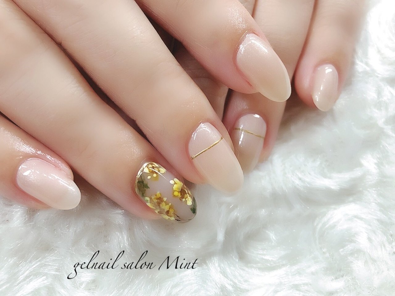 春 ハンド フラワー ミディアム ベージュ Aiのネイルデザイン No ネイルブック