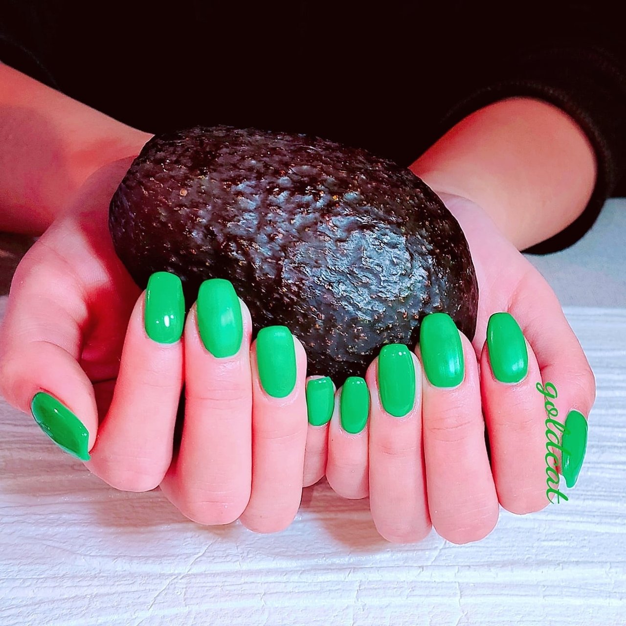 シンプル ワンカラー マット グリーン ビビッド Gold Catのネイルデザイン No ネイルブック