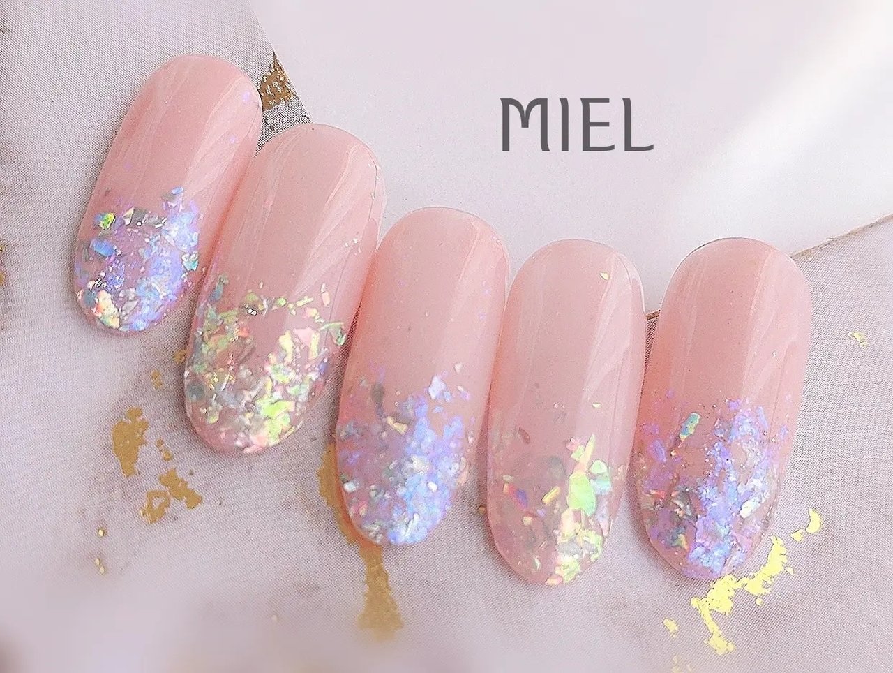 春 オールシーズン ハンド シンプル ホログラム Miel 清水のネイルデザイン No ネイルブック