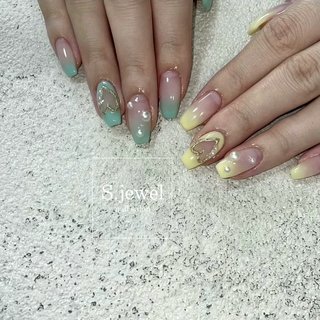 グラデーション スクエアのネイルデザイン ネイルブック