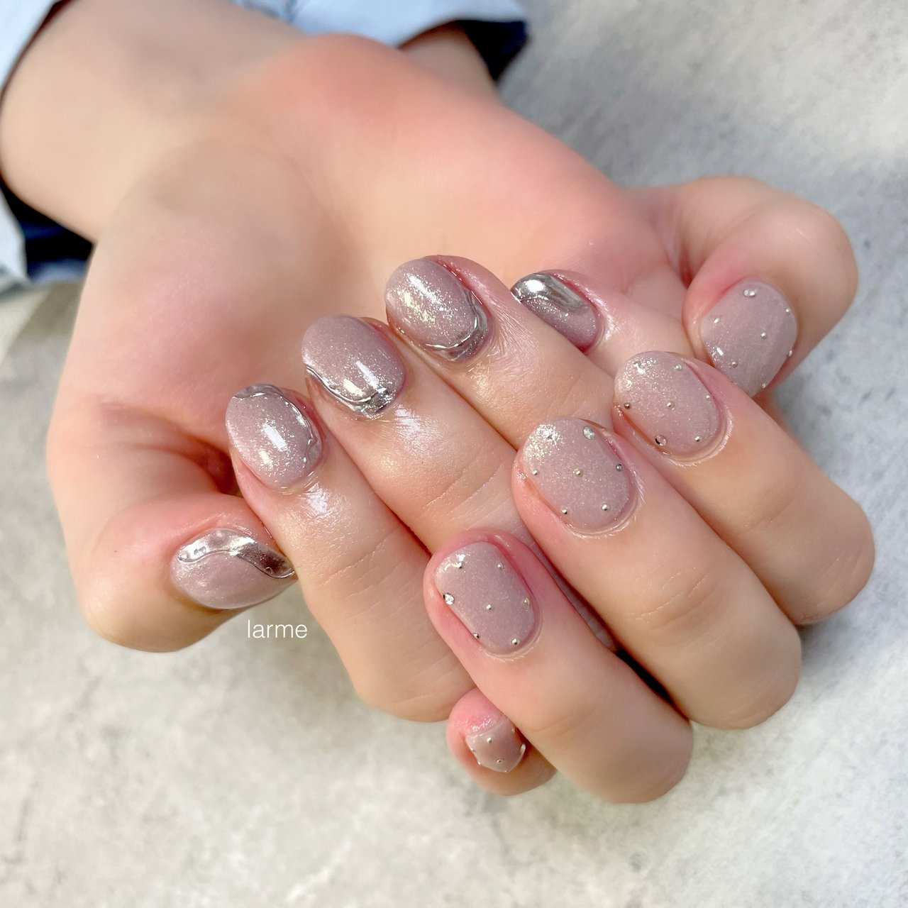 ハンド グレージュ シルバー Nailroomlarmeのネイルデザイン No ネイルブック