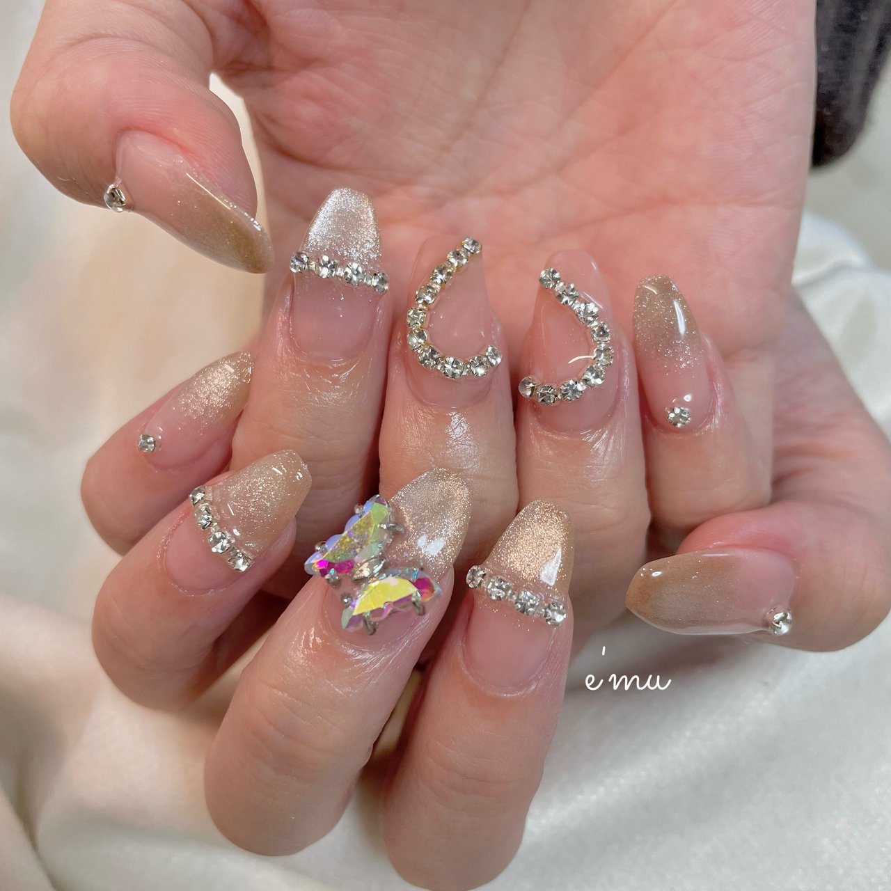 ハンド グラデーション ビジュー ラメ ハート Ayakaのネイルデザイン No ネイルブック