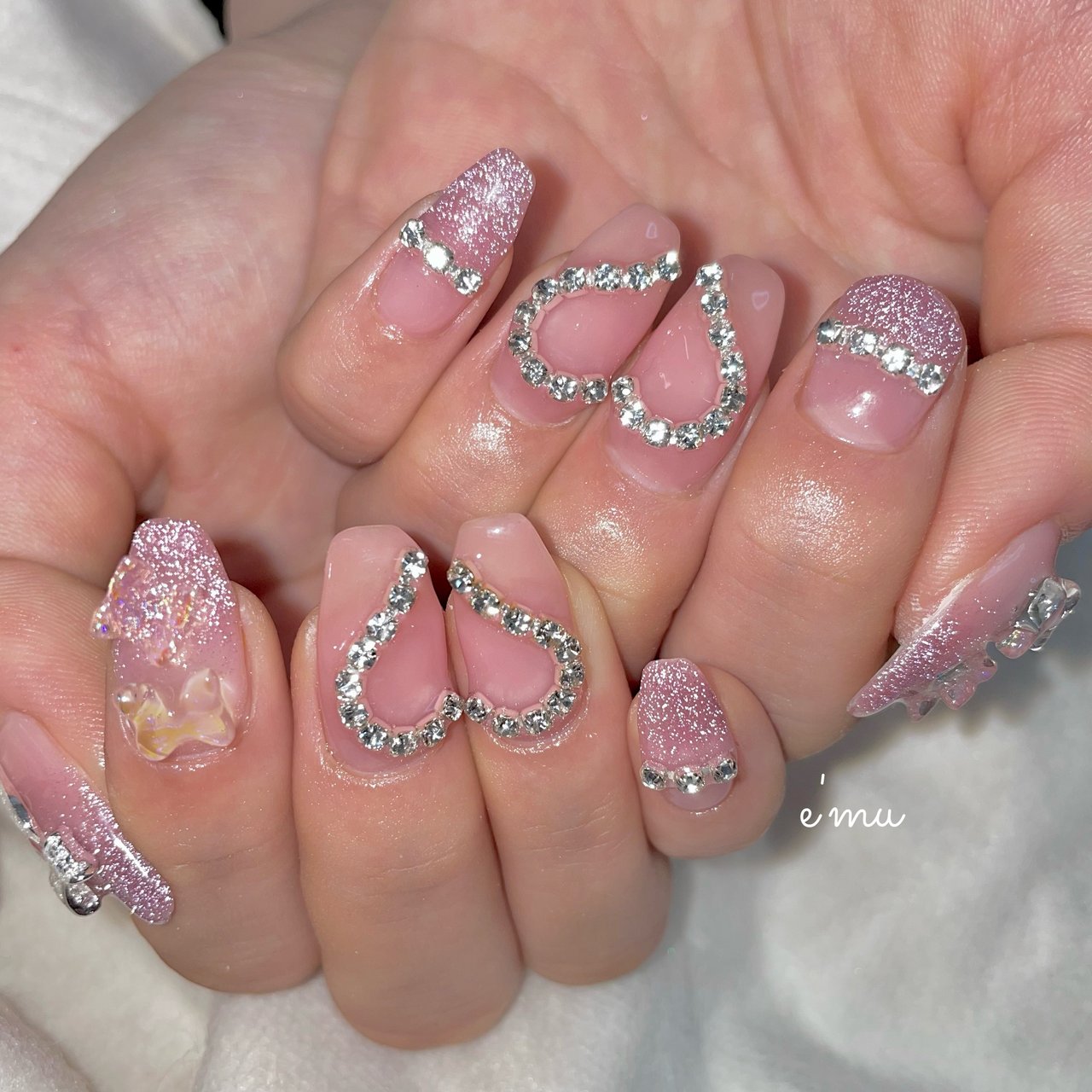 ハンド/グラデーション/ラメ/ハート - ayakaのネイルデザイン[No