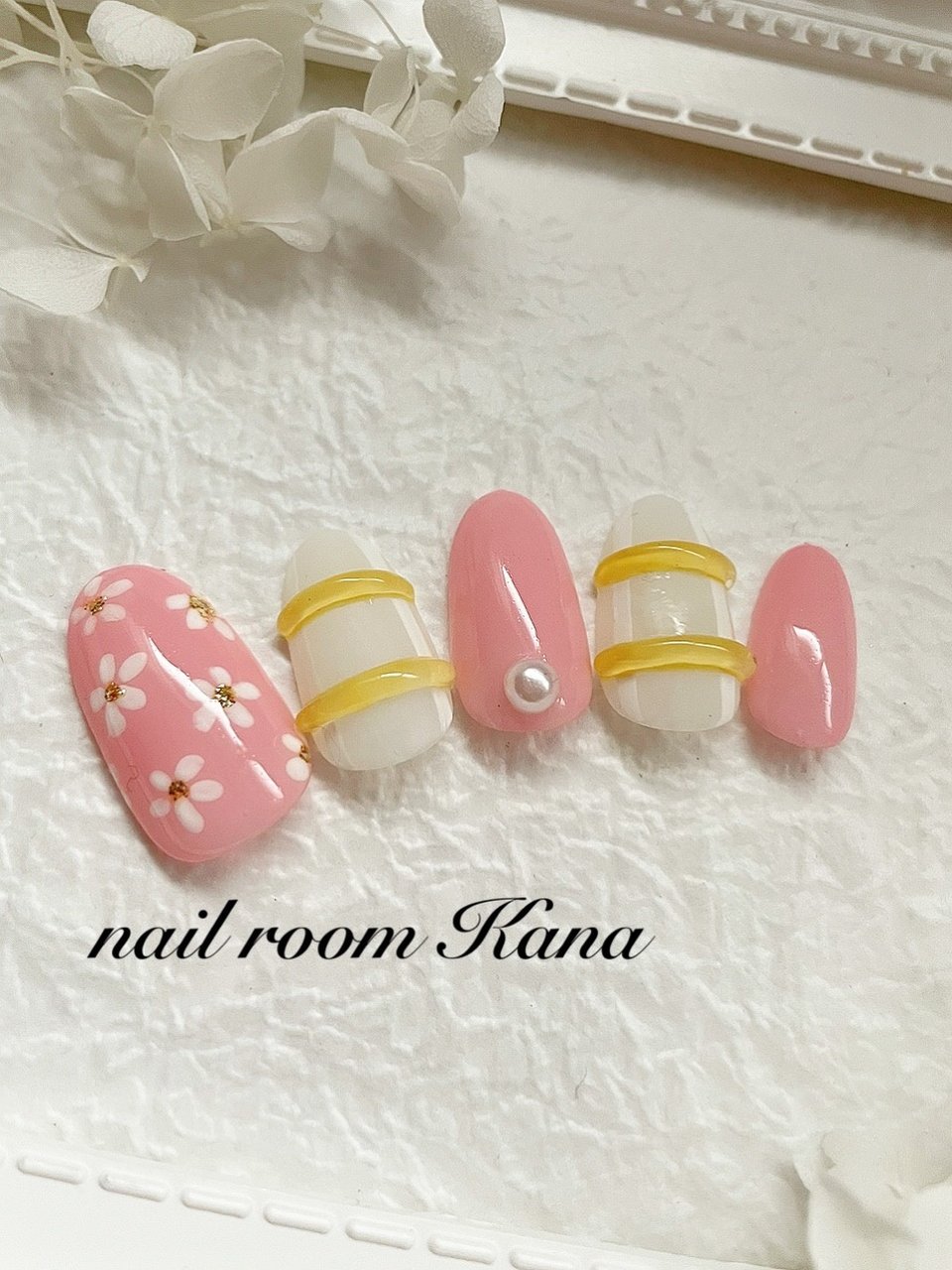 春 ハンド ワンカラー フラワー チェック Nail Room Kanaのネイルデザイン No ネイルブック