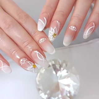 スモーキーベージュのネイルデザイン ネイルブック