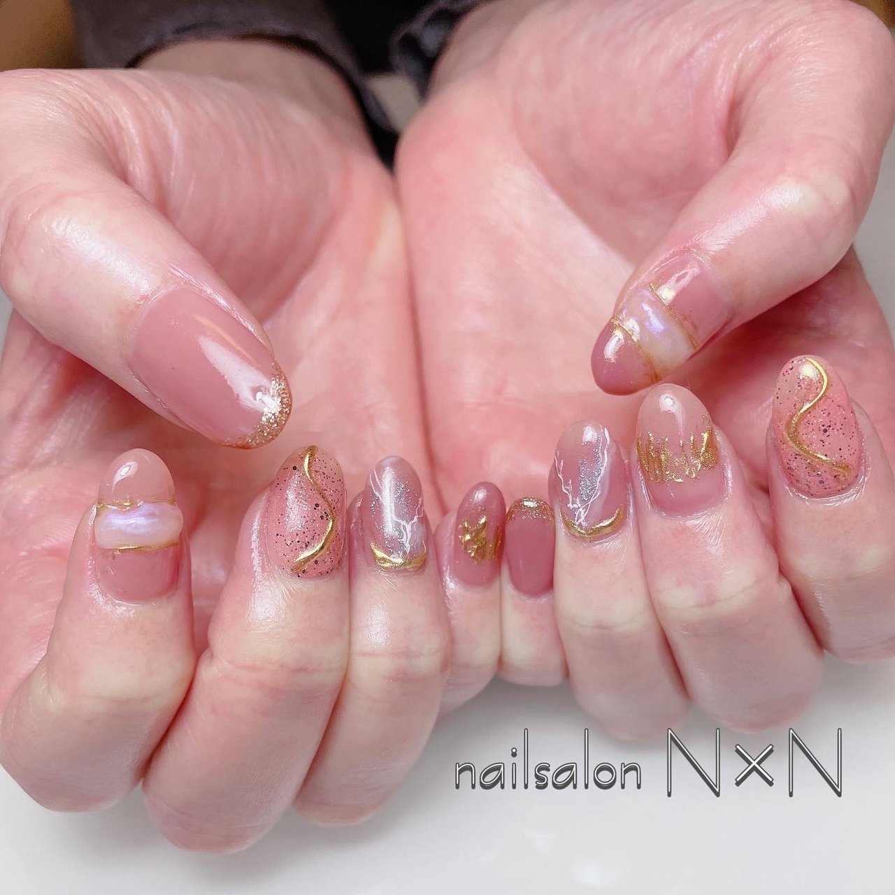 春 ハンド フレンチ ラメ ニュアンス Nail Salon N N Naoのネイルデザイン No ネイルブック