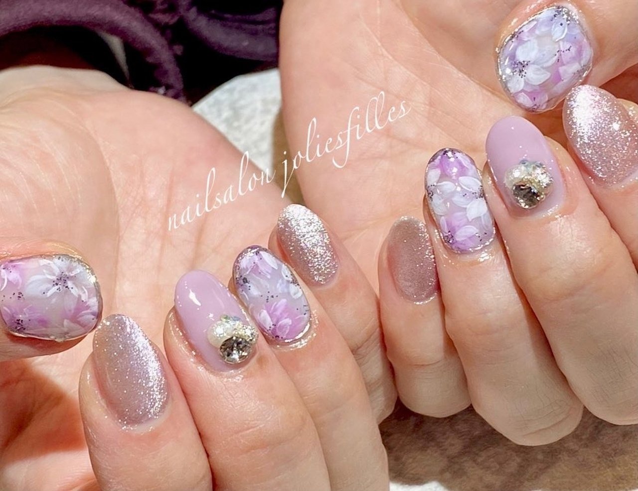 春 ハンド ビジュー フラワー ミディアム Jolies Fillesのネイルデザイン No ネイルブック