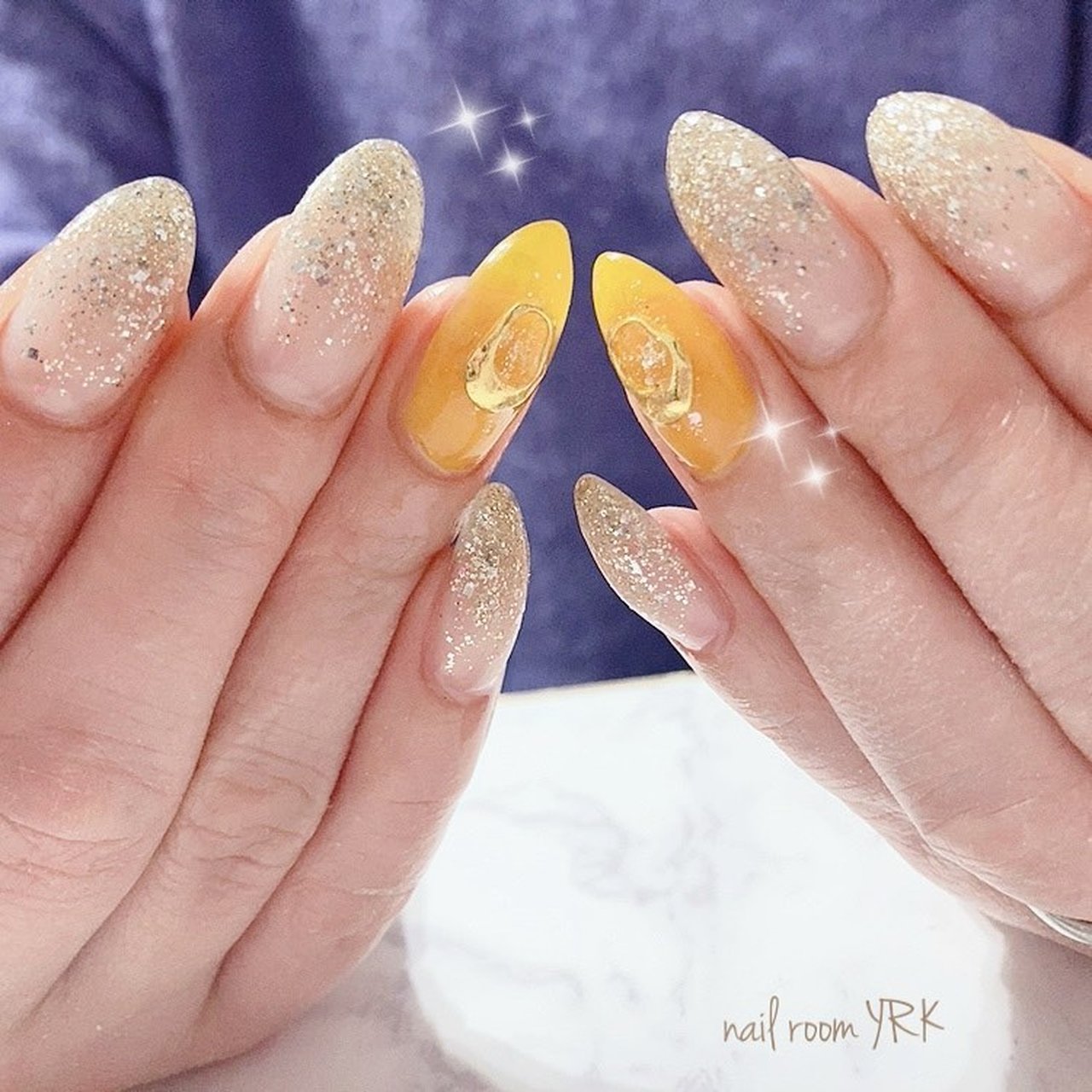 春 オールシーズン ハンド グラデーション ビジュー Nail Room Yrkのネイルデザイン No ネイルブック