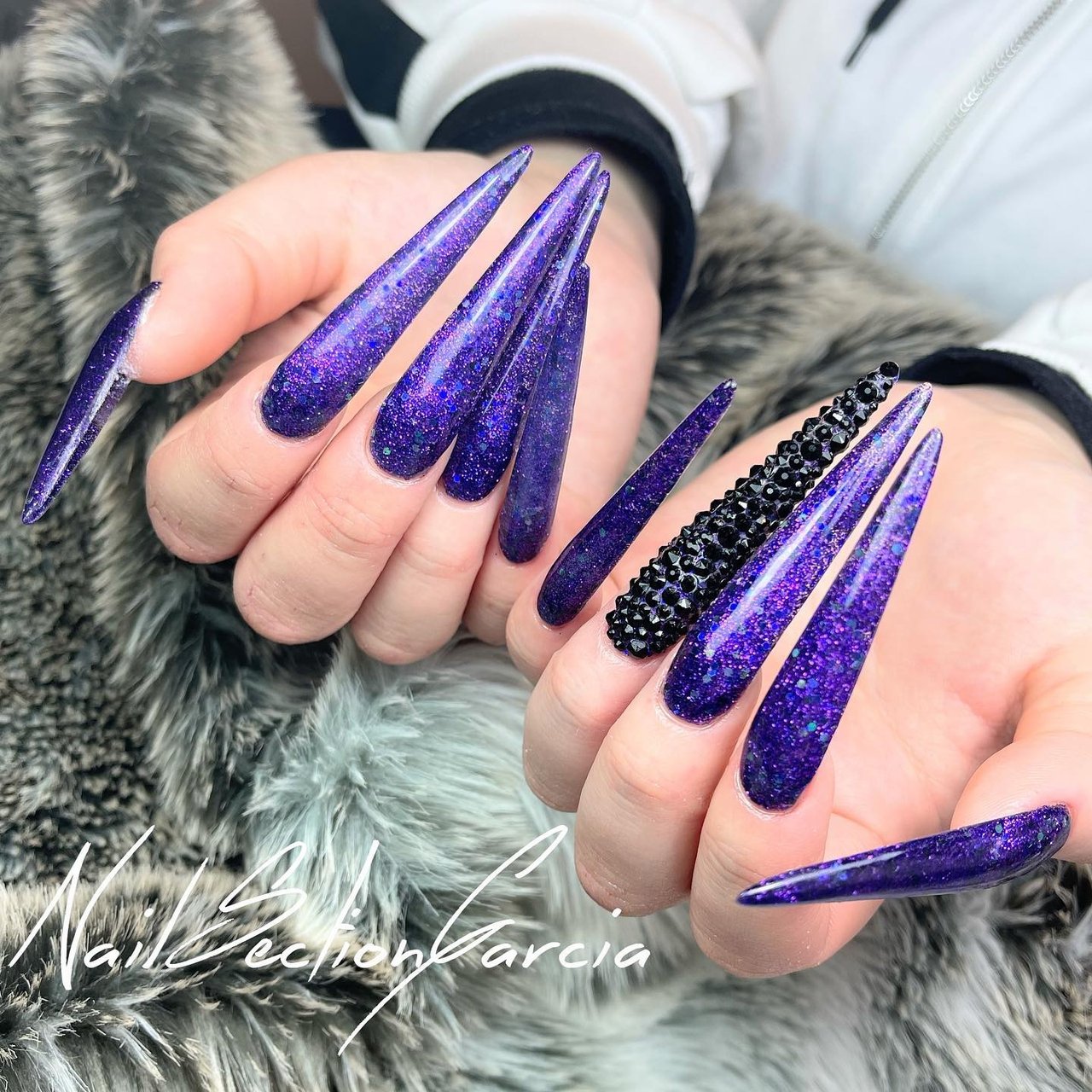 ハンド ホログラム ラメ ワンカラー スーパーロング Nailsectiongarciaのネイルデザイン No ネイルブック