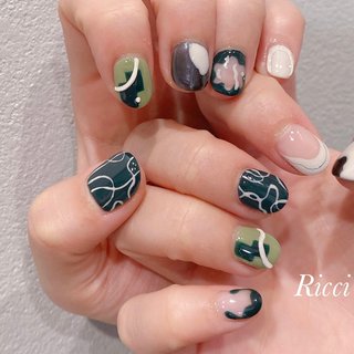 幾何学模様のネイルデザイン ネイルブック