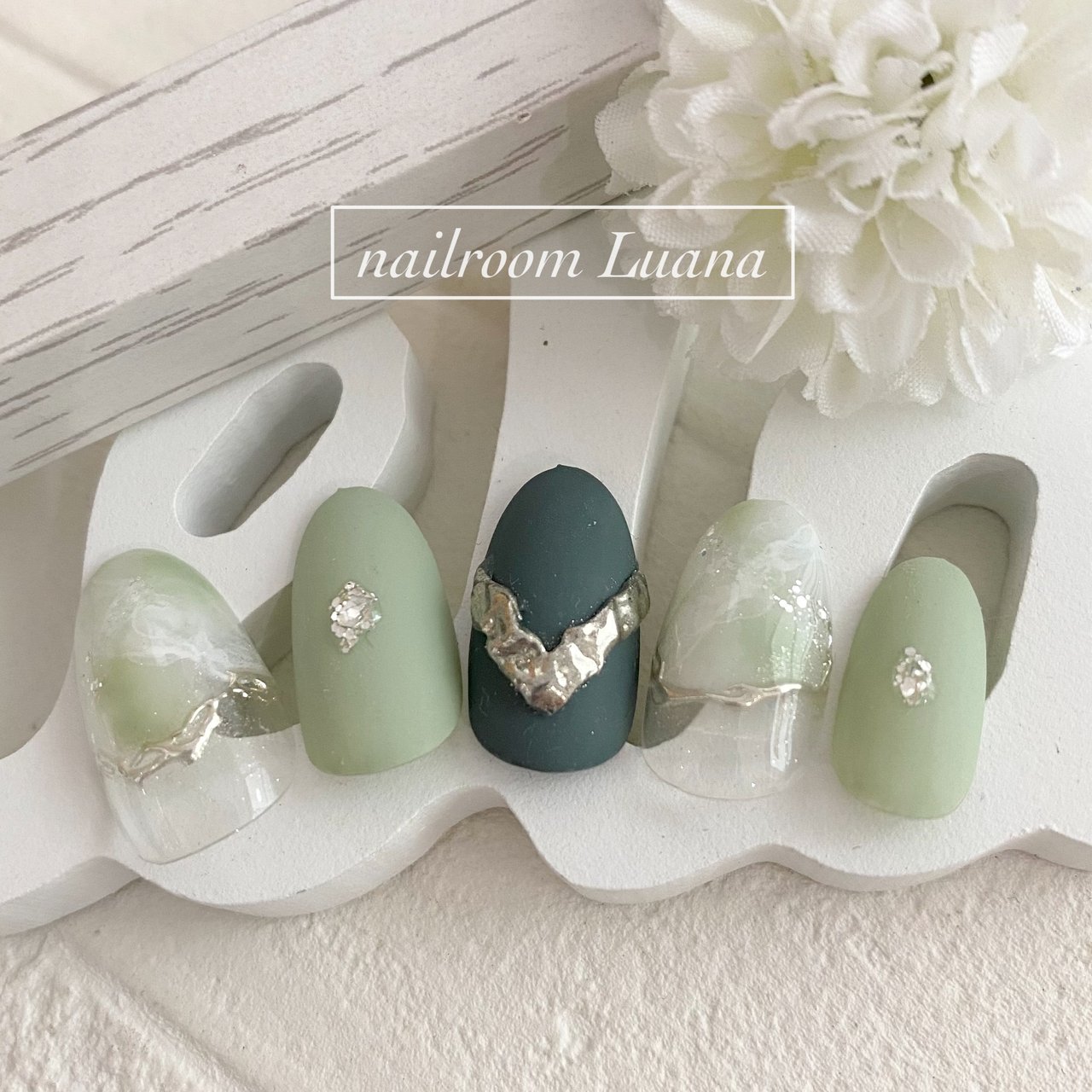 春/ハンド/グリーン/ジェルネイル/ネイルチップ - nailroom Luanaの  