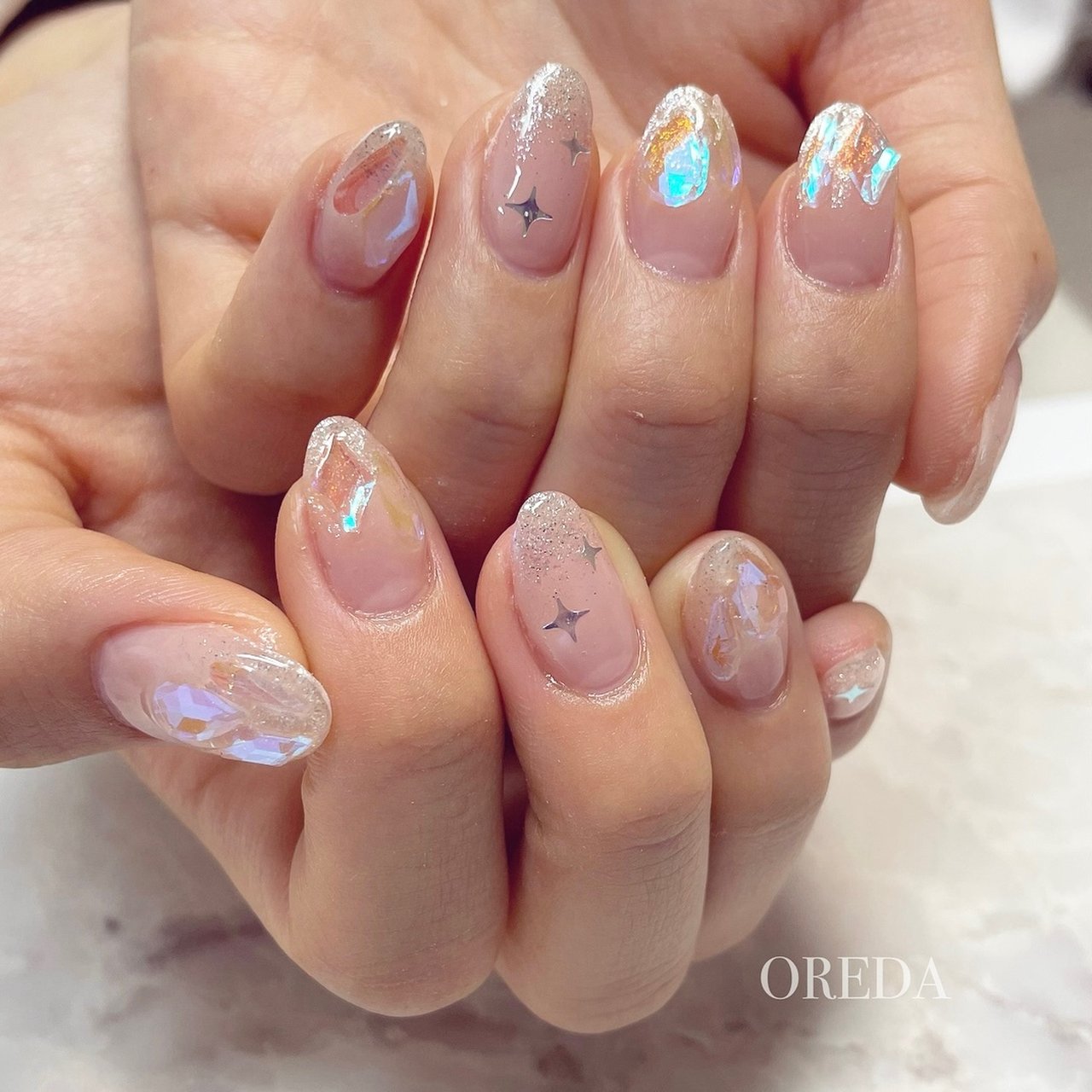 グラデーション/ビジュー/ラメ/オーロラ/ベージュ - oreda_nailsalonの