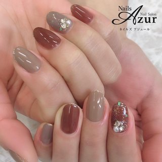 ●ハンド ◎おすすめデザイン6500円コース
¥7150(税込)
ご新規様▶︎¥6050(税込)
カラー変更できます🌟

ハンド3週間(フット4週間)以内のご来店で
お付け替え時のオフ料金かかりません♪

新潟市西区小新5-7-21アピタ新潟西1F
ネイルズアジュールアピタ新潟西店
☎025-210-5587
10：00〜21：00
予約状況によって18時閉店の場合あり
年中無休(年末年始、テナント休業日を除く)
http://www.nails-azur.com/

ネイルズアジュール各店では新卒・中途採用のネイリストを募集中です。事前研修もあるのでサロン勤務経験のない方や、ブランクのある方も安心して働けます。
産前・産後休暇や育児短時間勤務制度もあり、女性にとって働きやすい環境を整えています。
原則残業なし、NSGグループなので充実した福利厚生も自慢です。
#ネイル#ネイルサロン#ジェルネイル#アジュールazur#フットネイル 
#ジェル#アピタ新潟西店#新潟市ネイルサロン#シンプルネイル#オフィスネイル#グラデーションネイル#定額制ジェルネイル#apita#nail#nails#nailsalon
#当日予約可能#ネイルサロン#ネイル 
#新潟市中央区ネイル#上越ネイリスト#上越市ネイルサロン#新潟ネイリスト#新潟市#ネイリスト#ネイリスト求人#ネイリスト募集#ネイルサロン求人#中途採用#ネイルスタッフ募集中 #オールシーズン #ハンド #ワンカラー #ショート #ボルドー #グレージュ #ジェルネイル #お客様 #ネイルズアジュール　アピタ新潟西店 #ネイルブック