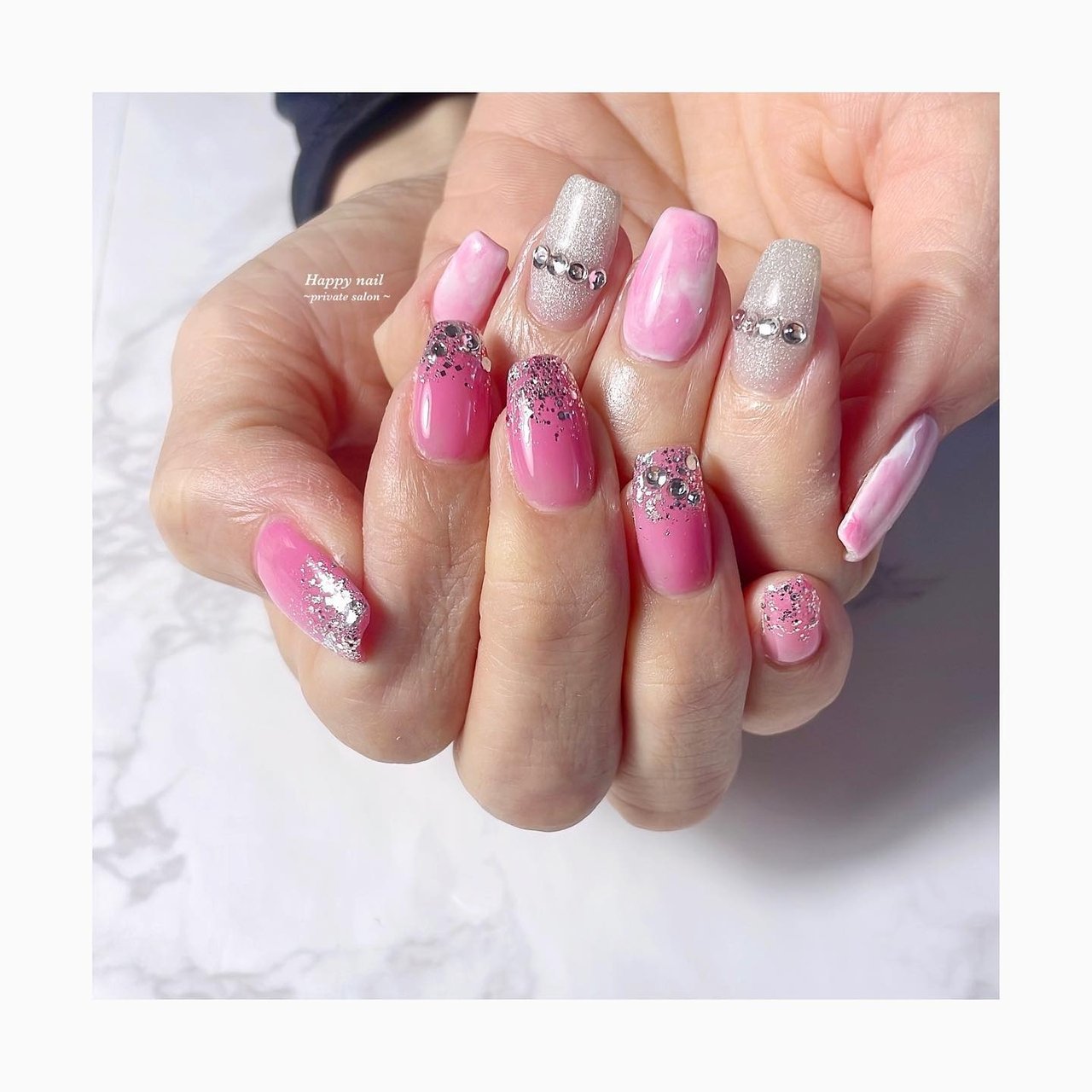 オールシーズン グラデーション ラメ 千鳥柄 マグネット Happy Nailのネイルデザイン No ネイルブック