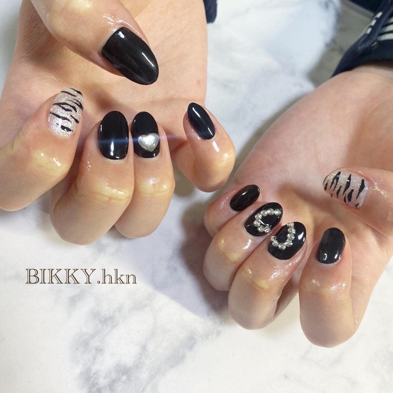 ハンド ミディアム ホワイト ブラック お客様 Nail Salon Bikky彦根店のネイルデザイン No ネイルブック
