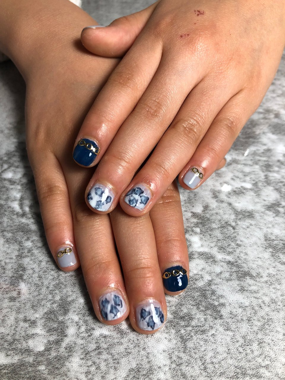 オールシーズン ハンド シンプル グラデーション ラメ Everybodynailのネイルデザイン No ネイルブック
