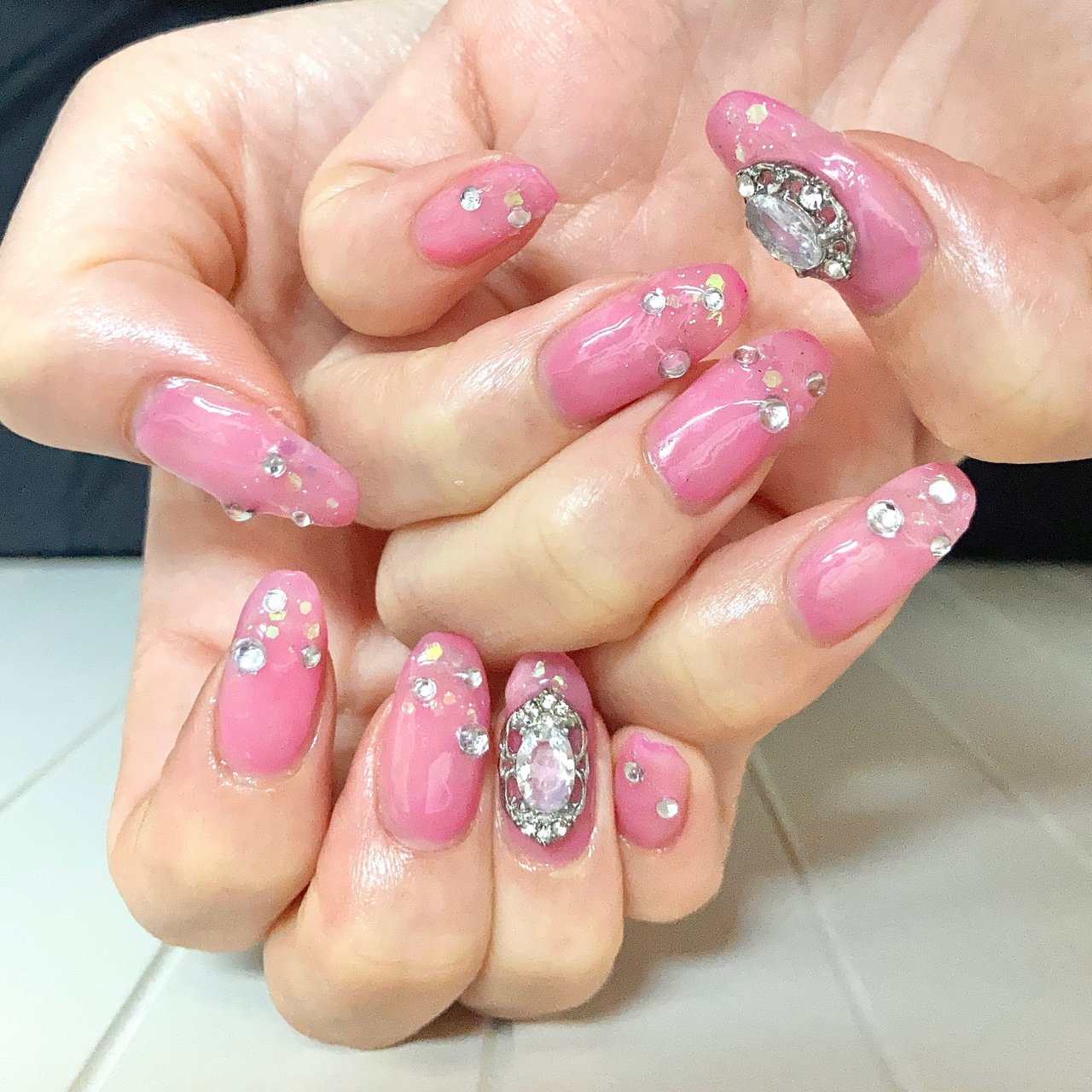 春 ハンド ラメ ピンク ジェルネイル もたふくろうのネイルデザイン No ネイルブック