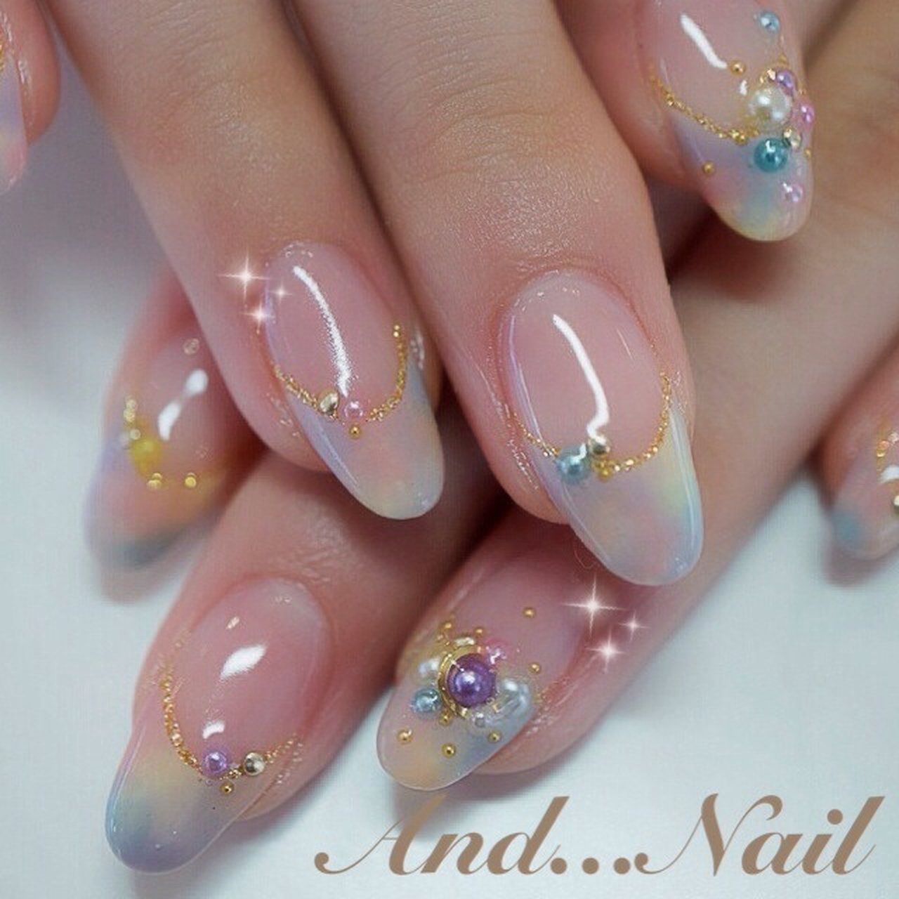 冬 ハンド フレンチ パステル ジェルネイル 白川麻里 神戸アンドネイルのネイルデザイン No ネイルブック