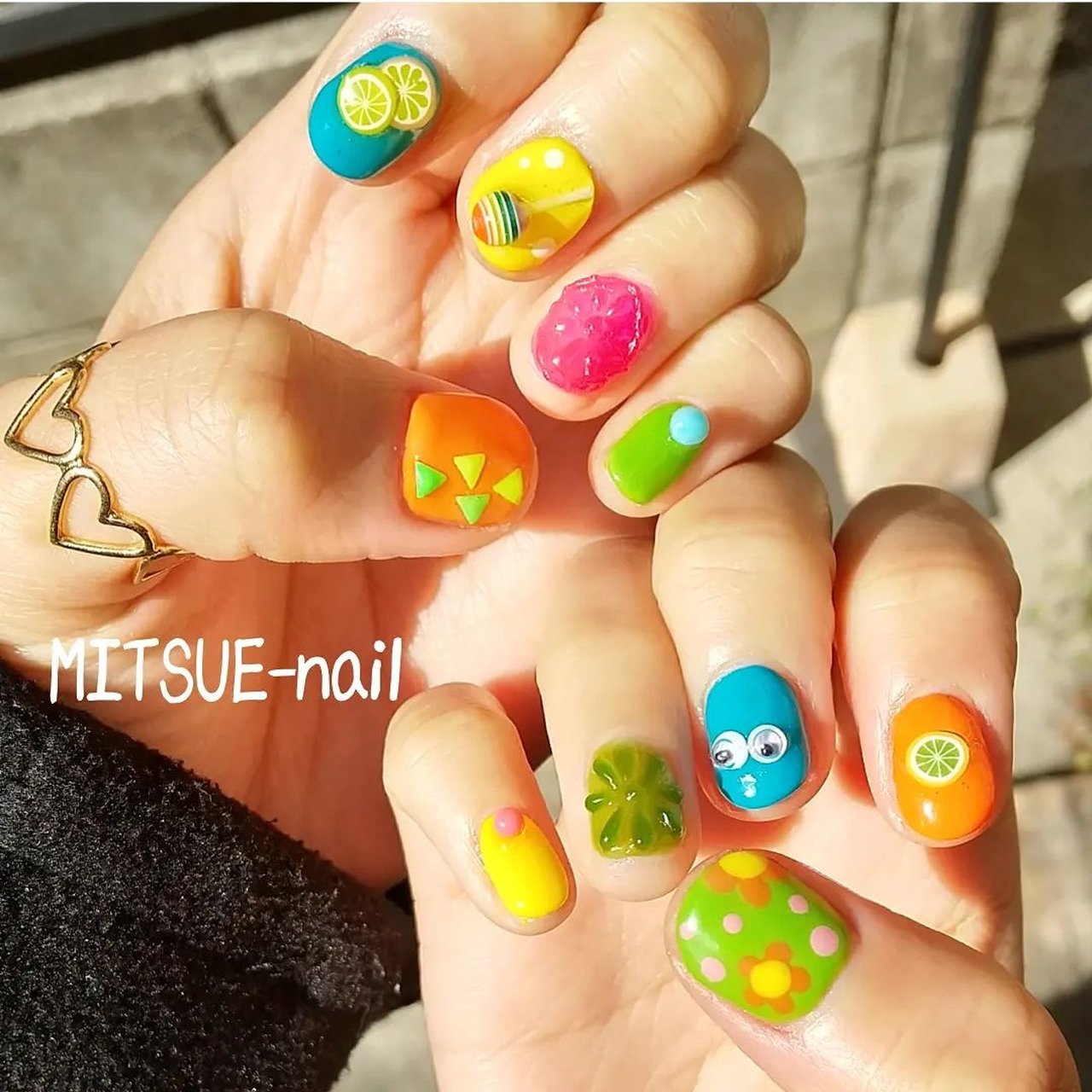 オールシーズン ハンド フラワー デコ ドット Mitsue Nailのネイルデザイン No ネイルブック