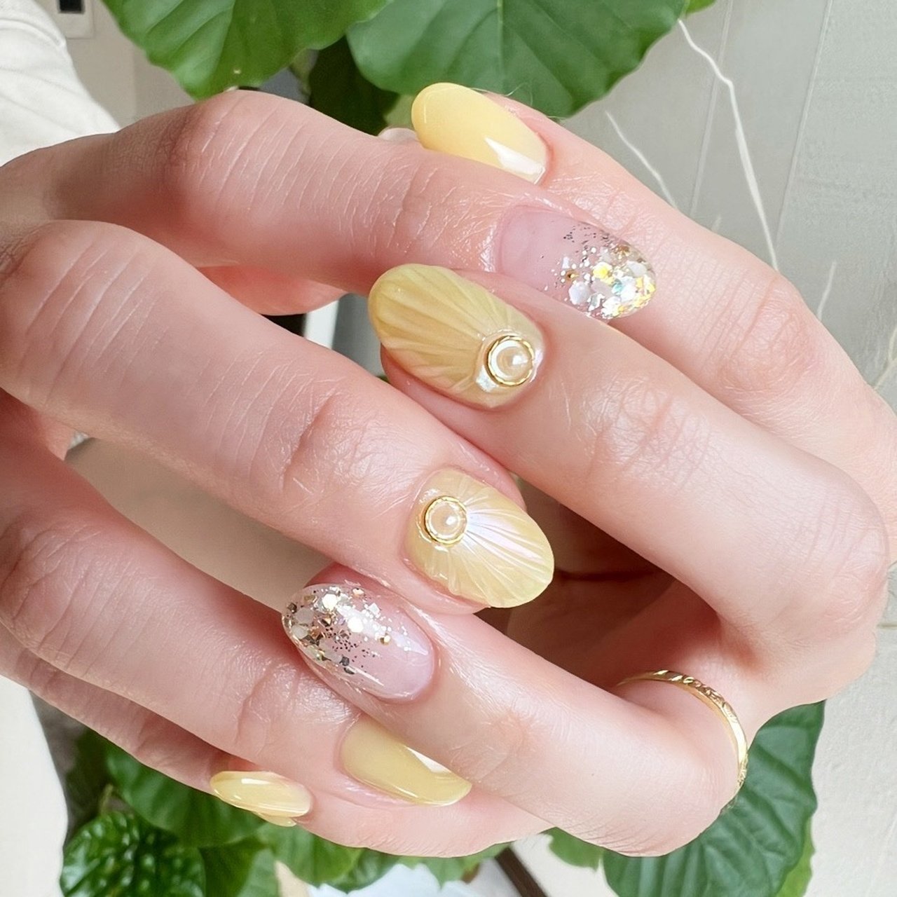 春 ハンド シンプル ホログラム ラメ プライベートサロン Re Mのネイルデザイン No ネイルブック
