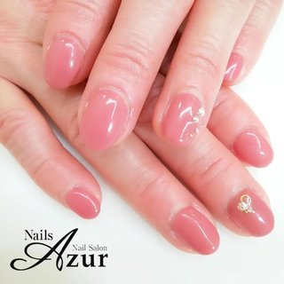 ⁡⁡●ハンドジェルネイル ◎ワンカラーコース
¥5500(税込・オフ別)

ご新規様　¥3300(税込・オフ別)

ハンド3週間(フット4週間)以内のご来店で
お付け替え時のオフ料金かかりません♪⁡

ネイルズアジュールDEKKY401店
ご予約はお電話で♪
TEL025-290-7800
http://www.nails-azur.com/

ネイルズアジュール各店では新卒・中途採用のネイリストを募集中です。事前研修もあるので勤務経験のない方や、ブランクのある方も安心して働けます。産前・産後休暇や、育児短時間勤務制度もあり、女性にとって働きやすい環境を整えています。原則残業なし、NSGグループなので充実した福利厚生も自慢です。
詳しくは「ネイルズアジュール　求人」で検索♪
 #ネイルズアジュール #ネイルズアジュールデッキー401店 #ネイルサロン #ジェルネイル #新潟市ネイルサロン#新潟市中央区ネイルサロン #デッキー401 #DEKKY401 #dekky #nail #ネイル#ネイルサロン #新潟市ネイリスト#上越市ネイル#ネイリスト求人#ネイリスト募集#ネイルサロン求人#中途採用#ネイルスタッフ募集#オフィスネイル #ハンドネイル #olネイル #シンプルネイル #ネイルデザイン #ジェルネイル #定額ネイル #大人ネイル #上品ネイル#新潟市ネイルサロン #春 #ハンド #ワンカラー #ショート #ピンク #ジェルネイル #お客様 #ネイルズアジュール　デッキー401店 #ネイルブック