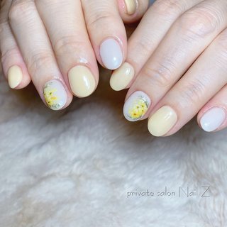 押し花 ドライフラワー ミモザネイルのネイルデザイン ネイルブック