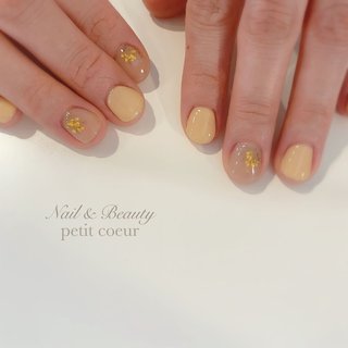 押し花 ドライフラワー ミモザネイルのネイルデザイン ネイルブック