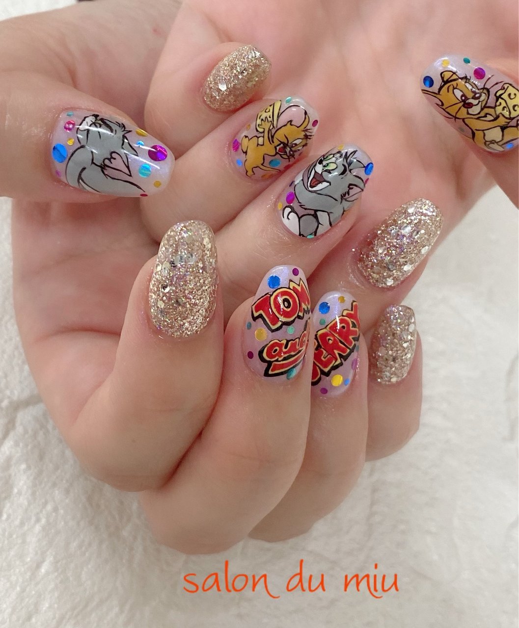 オールシーズン ハロウィン ハンド ホログラム ラメ Salondumiuのネイルデザイン No ネイルブック