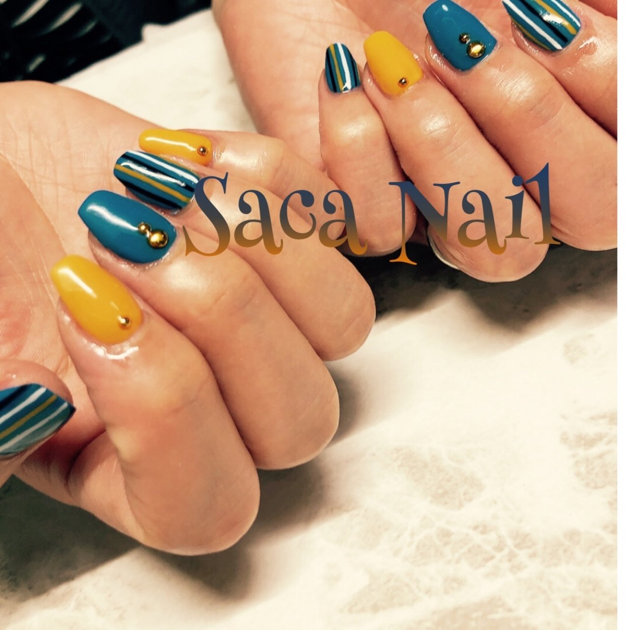 オールシーズン ハンド ワンカラー ストライプ ミディアム Saca Nailのネイルデザイン No ネイルブック