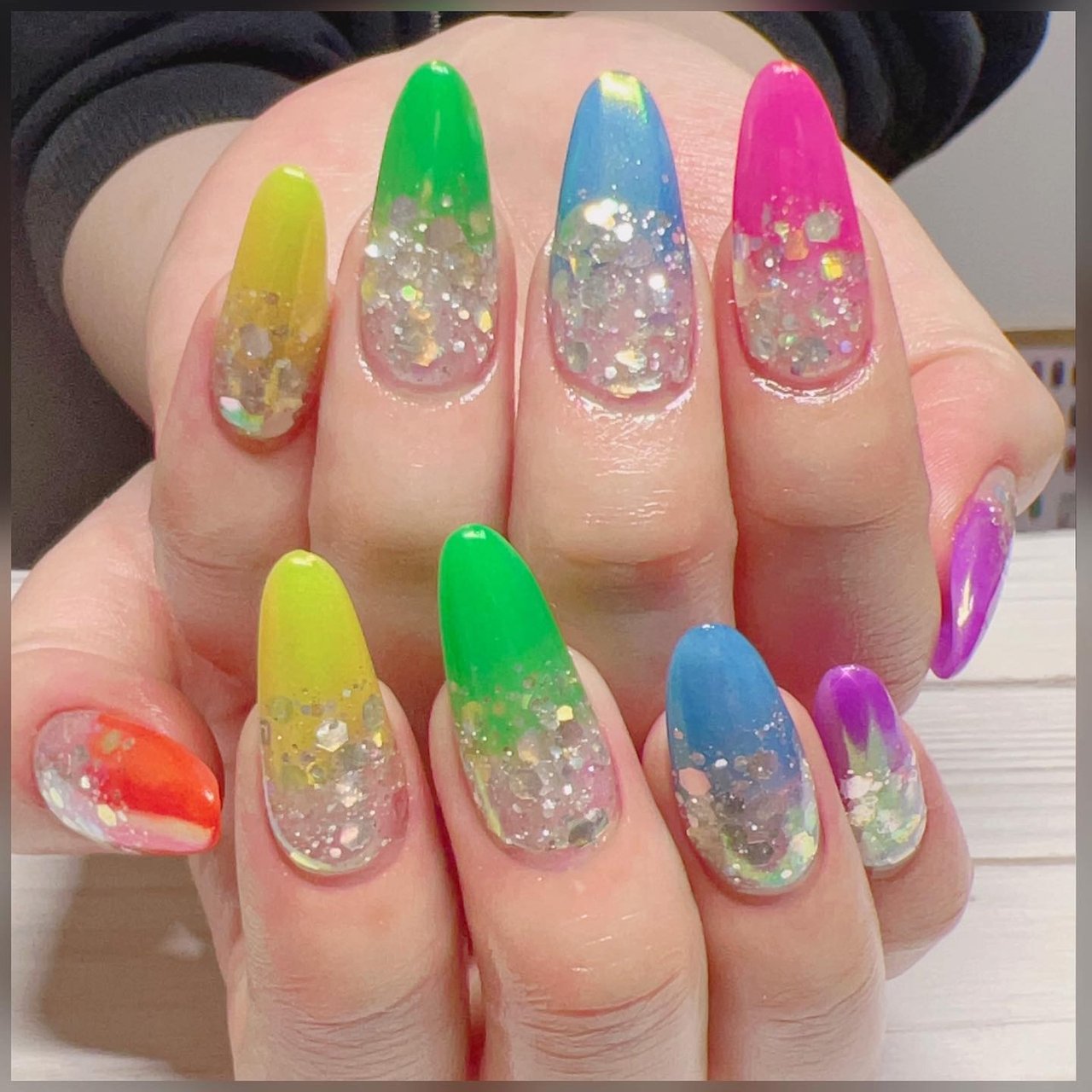 春 夏 オールシーズン 海 ハンド Liliys Le Eleのネイルデザイン No ネイルブック