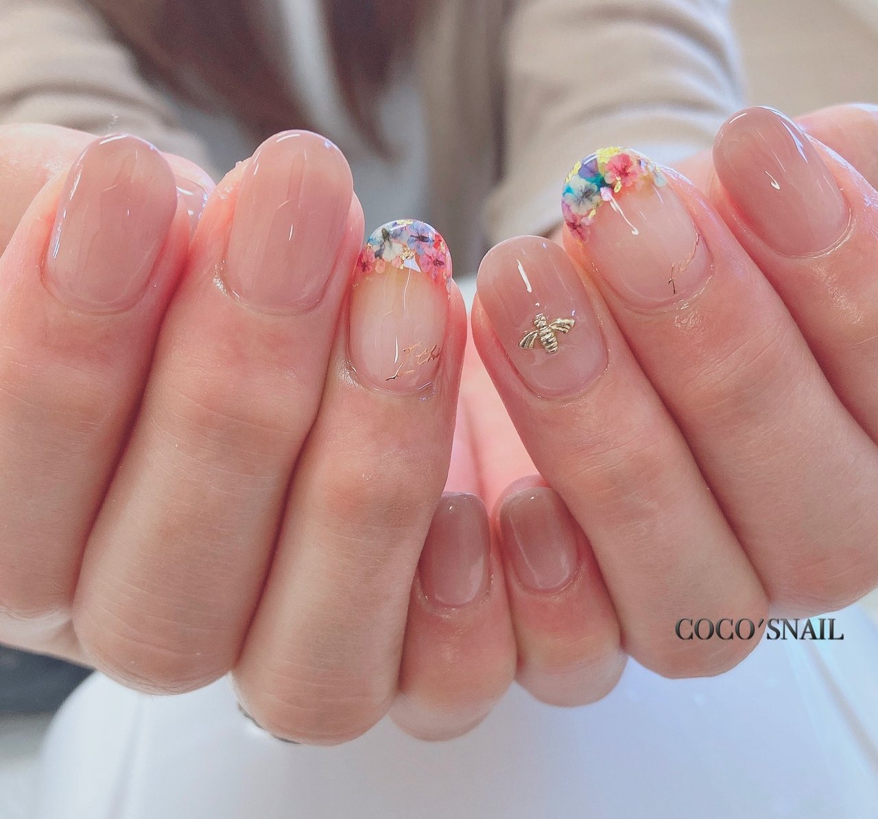 春 ハンド シンプル グラデーション フラワー Coco S Nailのネイルデザイン No ネイルブック