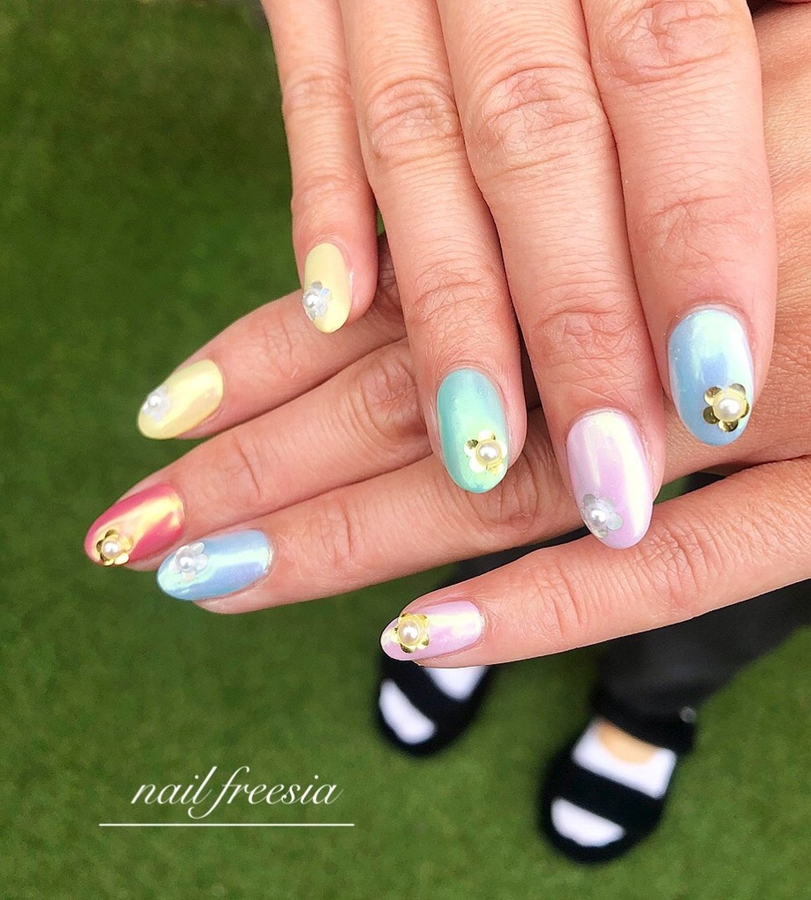 ミラー ミディアム パステル ジェルネイル お客様 Nail Freesia ネイルフリージアのネイルデザイン No ネイルブック