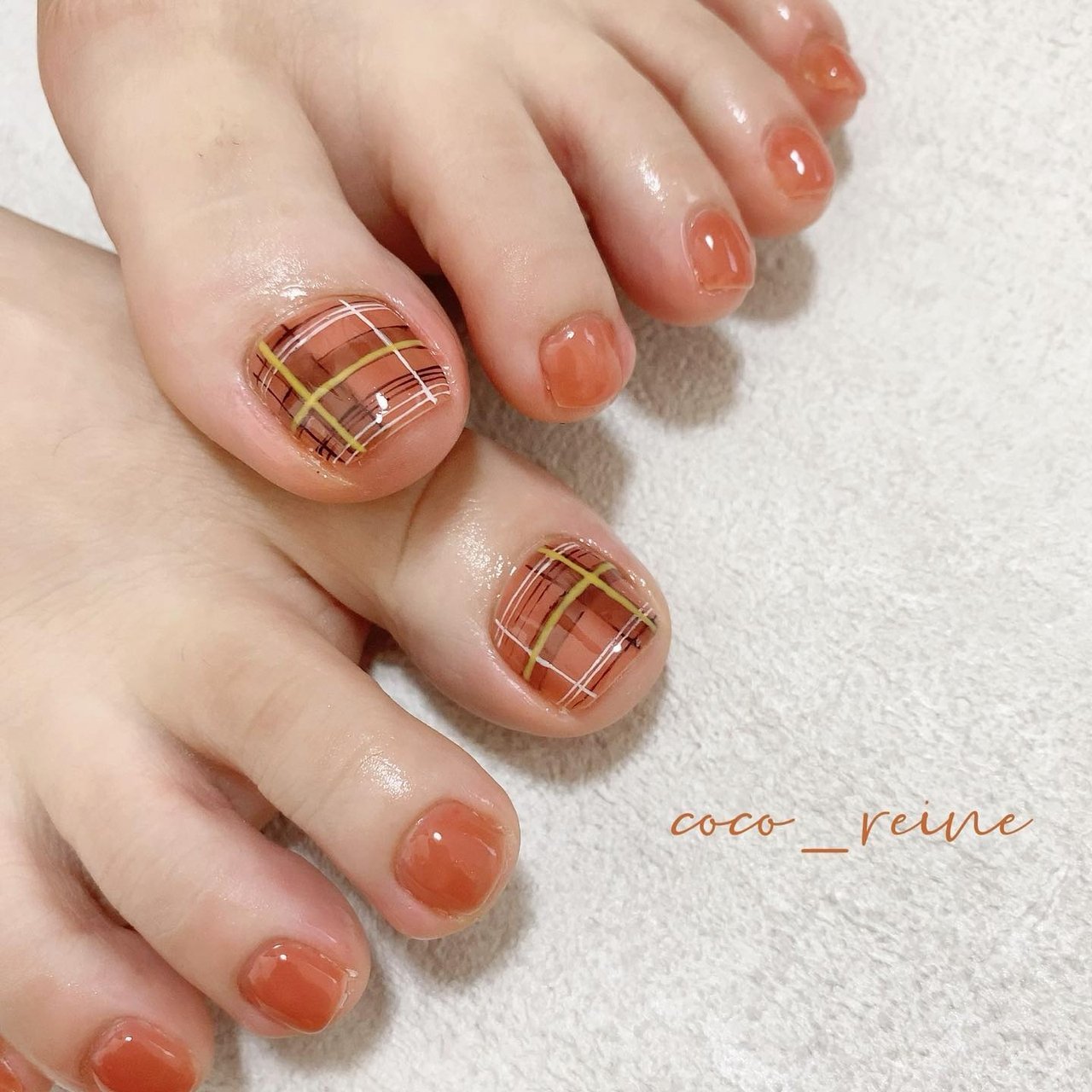 フット ワンカラー チェック ショート オレンジ Nailist Hitomiのネイルデザイン No ネイルブック