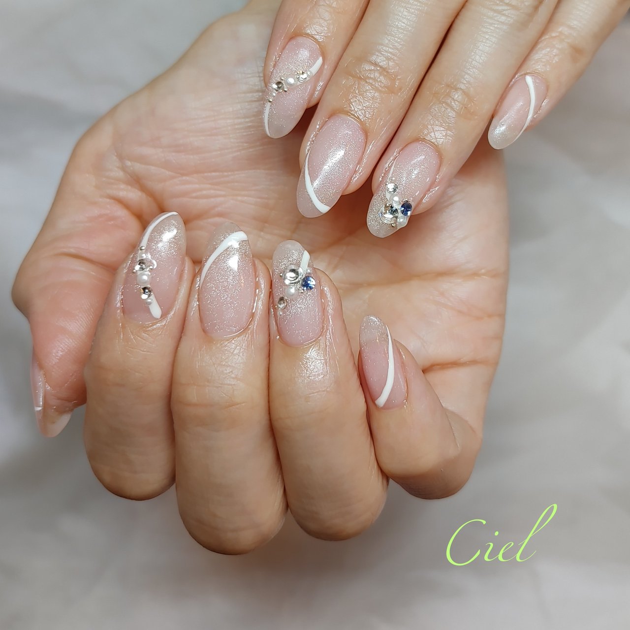 春 夏 オールシーズン ハンド ビジュー Boutique De Nails Ciel ブティークドゥネイルズ シエルのネイル デザイン No ネイルブック