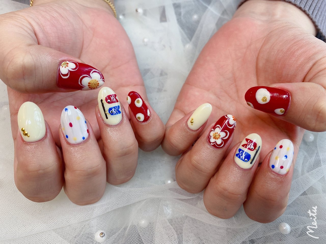 ミディアム ベージュ レッド ブルー パンダ Nail 川崎のネイルデザイン No ネイルブック