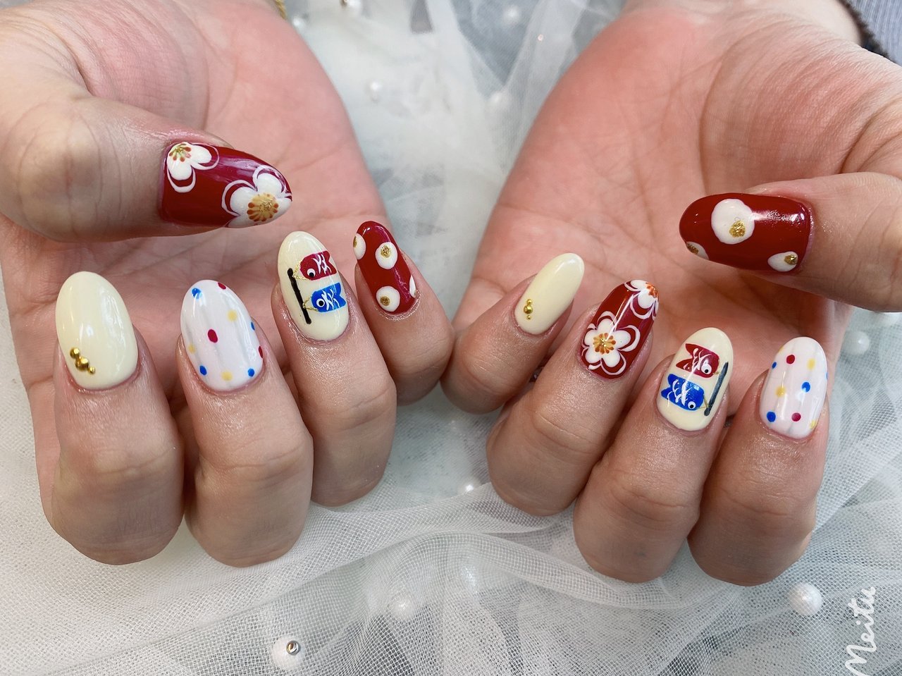 ミディアム ベージュ レッド ブルー パンダ Nail 川崎のネイルデザイン No ネイルブック