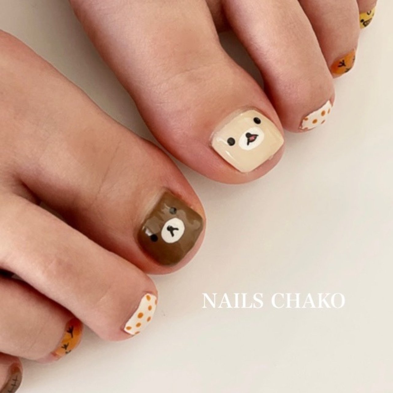 オールシーズン フット アニマル柄 ベージュ ブラウン Nails Chakoのネイルデザイン No ネイルブック