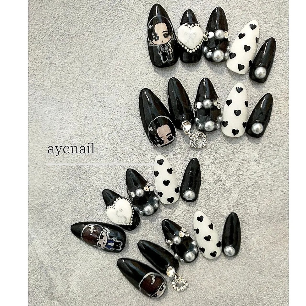 ライブ ハンド ビジュー ホログラム 痛ネイル Ayakaのネイルデザイン No ネイルブック