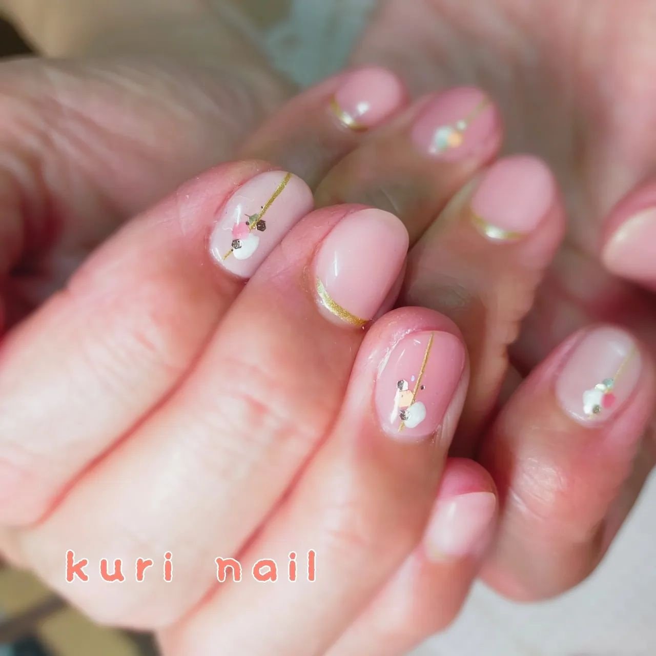 春 オフィス ハンド シンプル ホログラム くりのネイルデザイン No ネイルブック