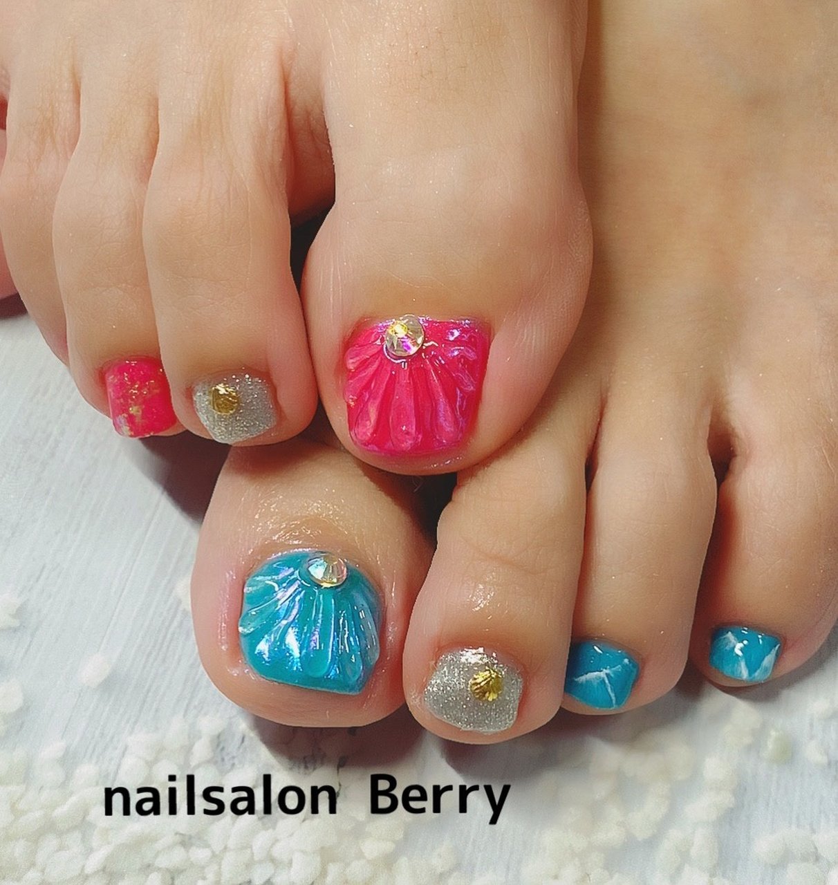 フット ピンク ブルー ネイルサロンberryのネイルデザイン No ネイルブック
